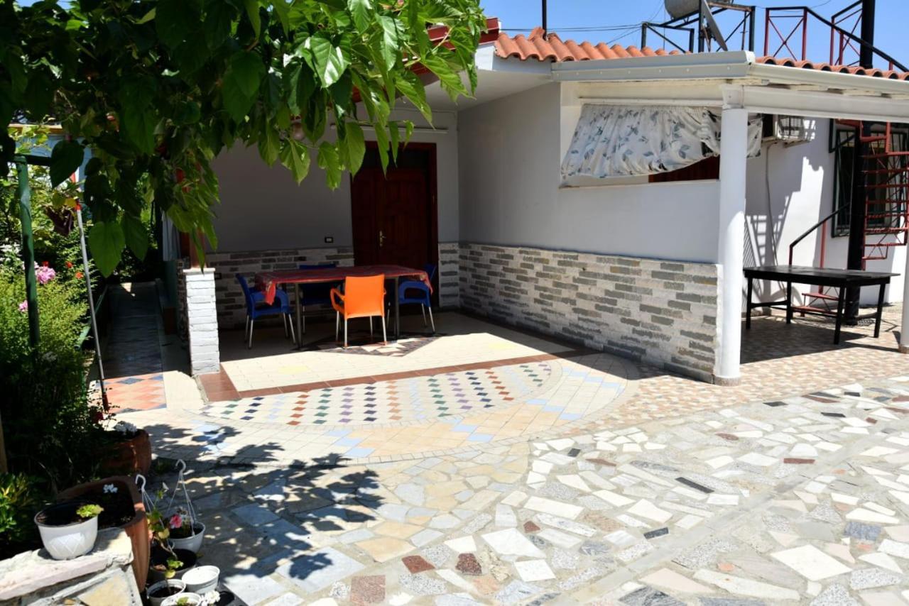 Villas Apartments Shahaj Влёра Экстерьер фото