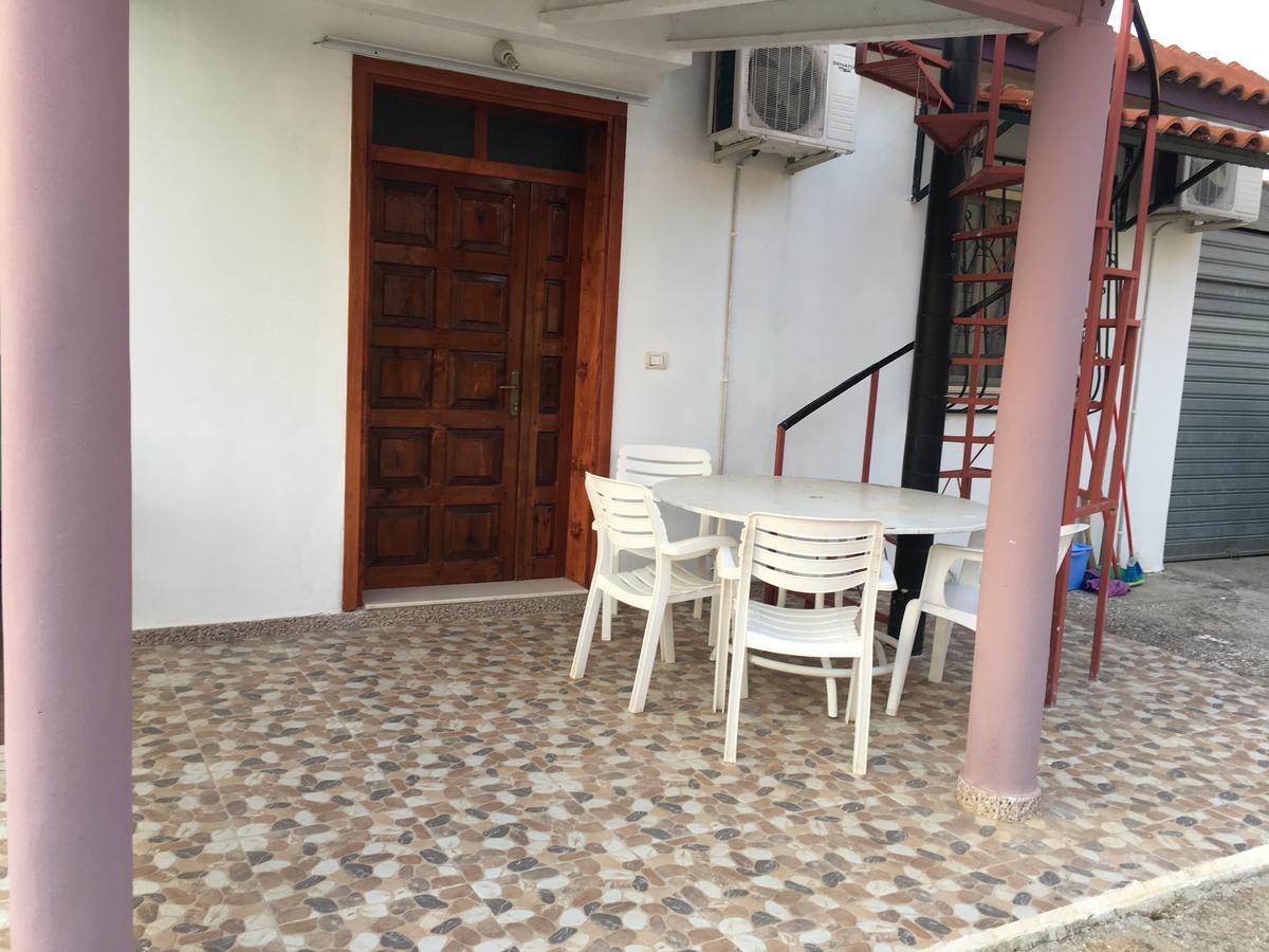 Villas Apartments Shahaj Влёра Экстерьер фото