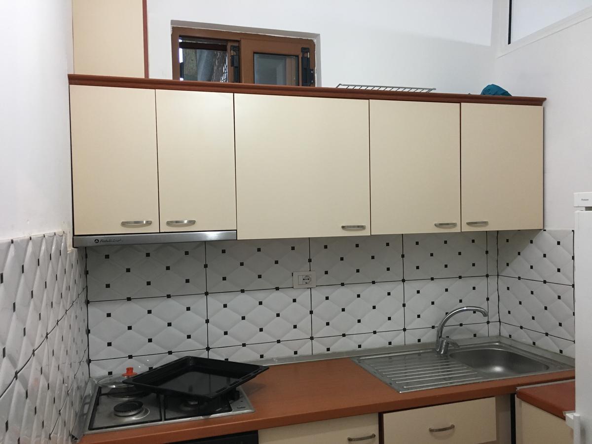 Villas Apartments Shahaj Влёра Экстерьер фото