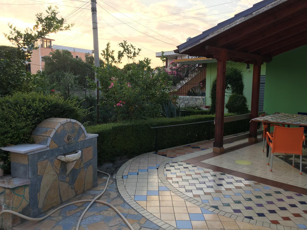 Villas Apartments Shahaj Влёра Экстерьер фото