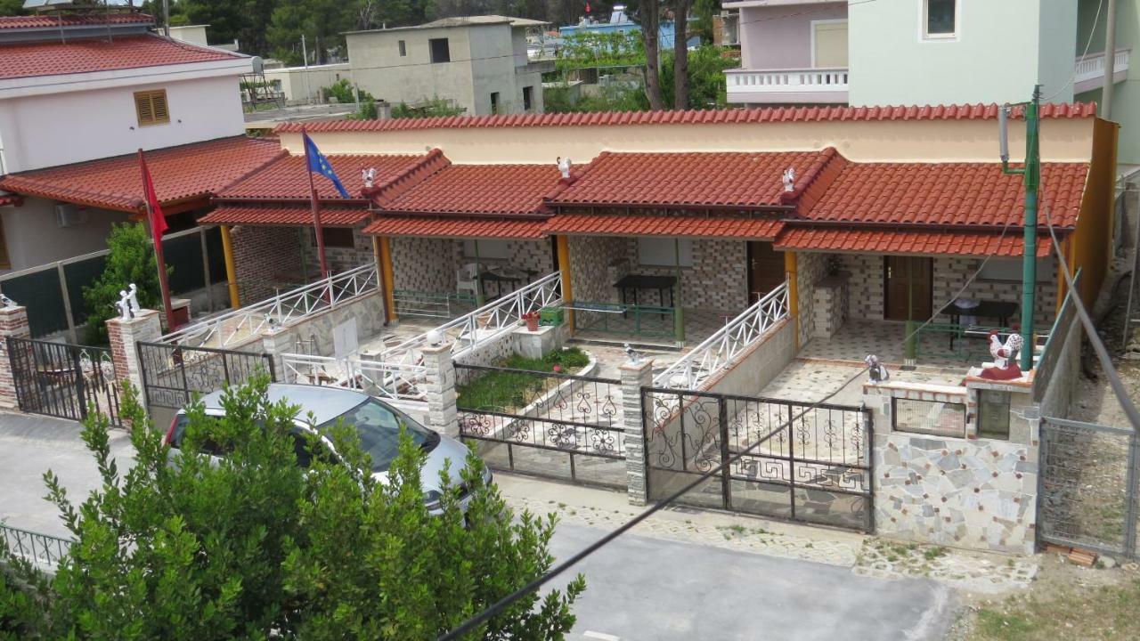 Villas Apartments Shahaj Влёра Экстерьер фото